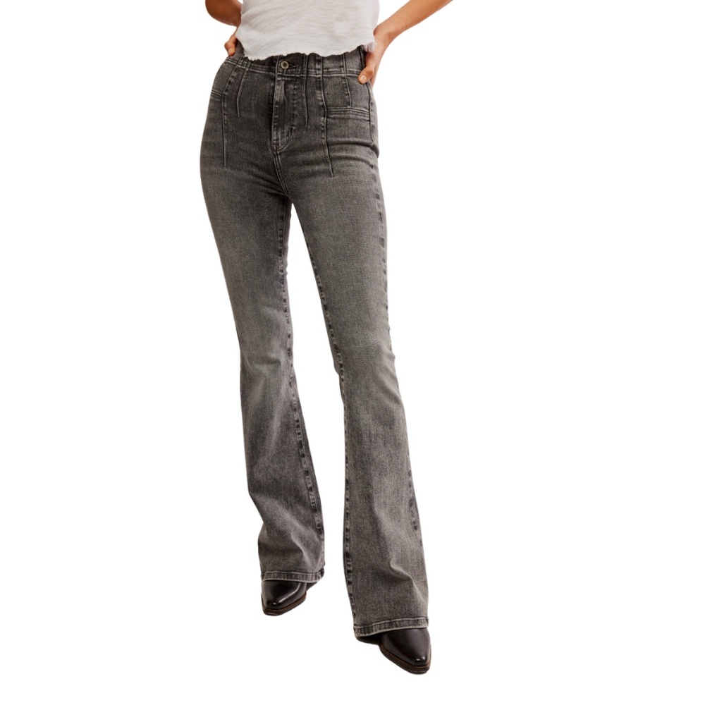 🌻🆕FREE PEOPLE We The Free Jayde Flare Jeans-Ridge Grey color-Size 27 - Picture 10 of 16